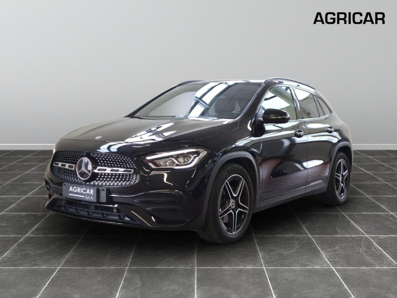 1 - Mercedes GLA 200 d premium 4matic 8g-dct