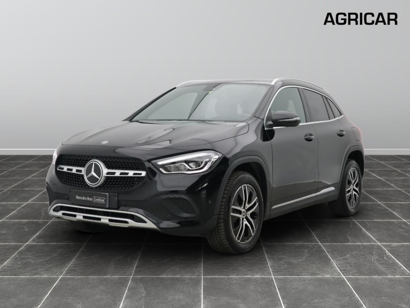 1 - Mercedes GLA 180 d sport plus 8g-dct