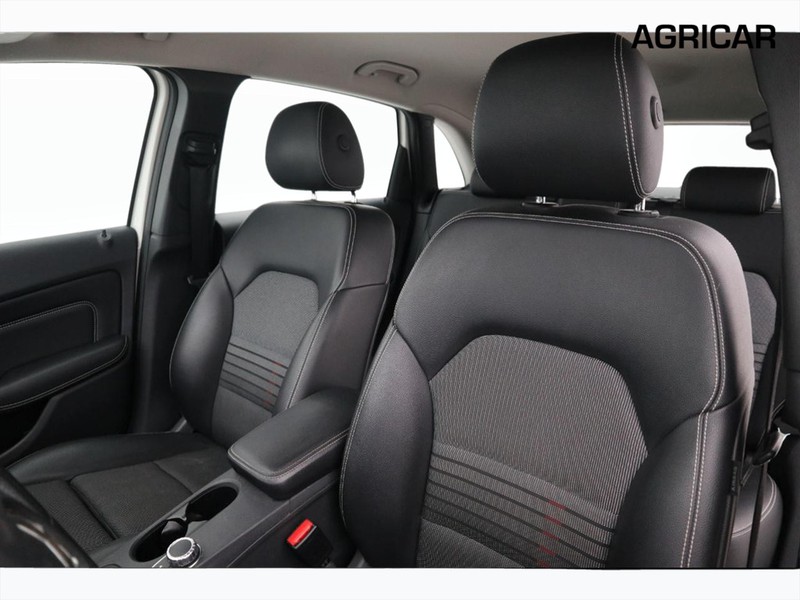 7 - Mercedes Classe B 180 d sport next 7g-dct