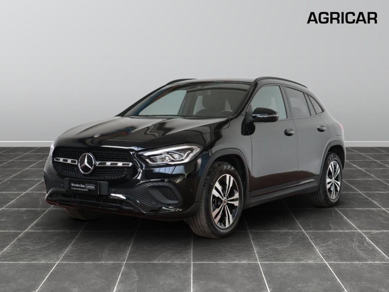 1 - Mercedes GLA 200 d sport plus 4matic 8g-dct