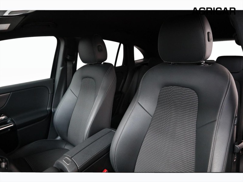 7 - Mercedes GLA 200 d sport plus 4matic 8g-dct