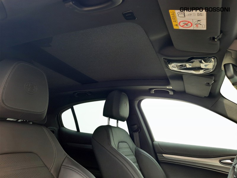 19 - Alfa Romeo Stelvio 2.2 turbo 210cv veloce q4 at8