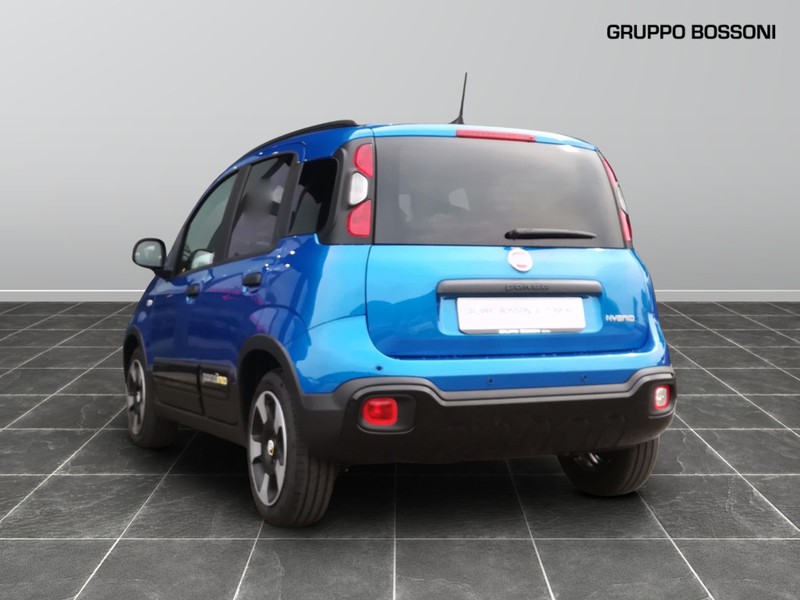 7 - Fiat Panda pandina 1.0 firefly hybrid 70cv s&s