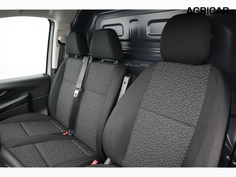 7 - Mercedes Vans Vito 114 cdi long pro
