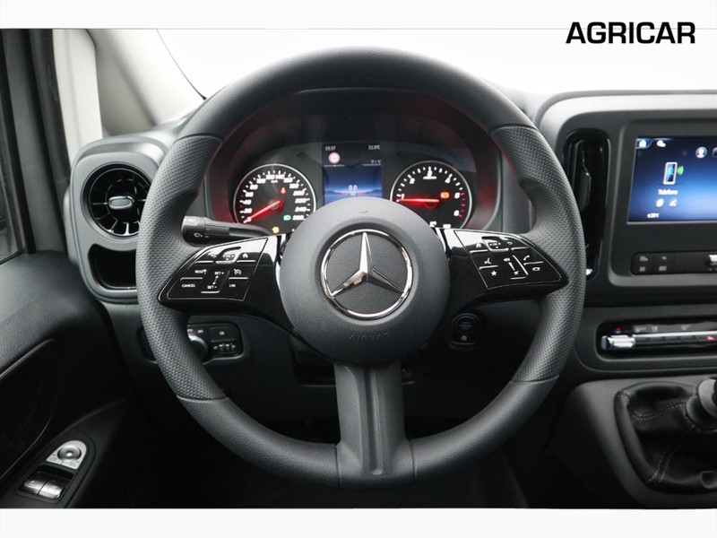 13 - Mercedes Vans Vito 114 cdi long pro