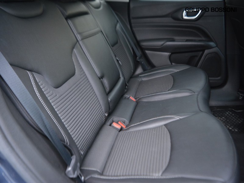 7 - Jeep Compass 1.3 turbo t4 phev night eagle 4xe at6