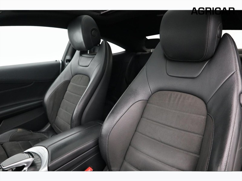 7 - Mercedes Classe C coupe 220 d premium 4matic 9g-tronic plus