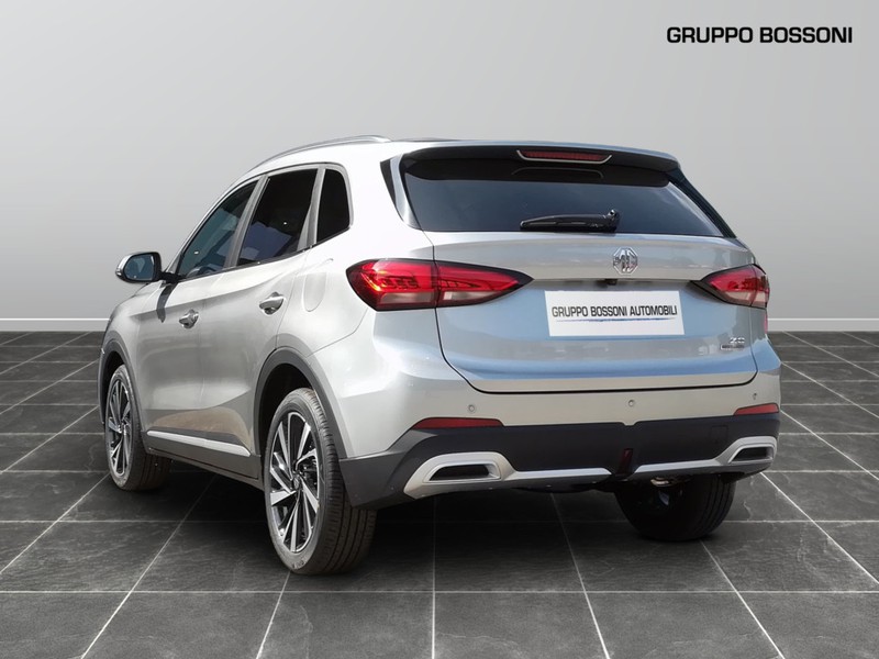 7 - Mg ZS 1.5 hybrid+ luxury auto