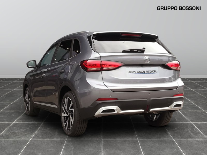7 - Mg ZS 1.5 hybrid+ luxury auto