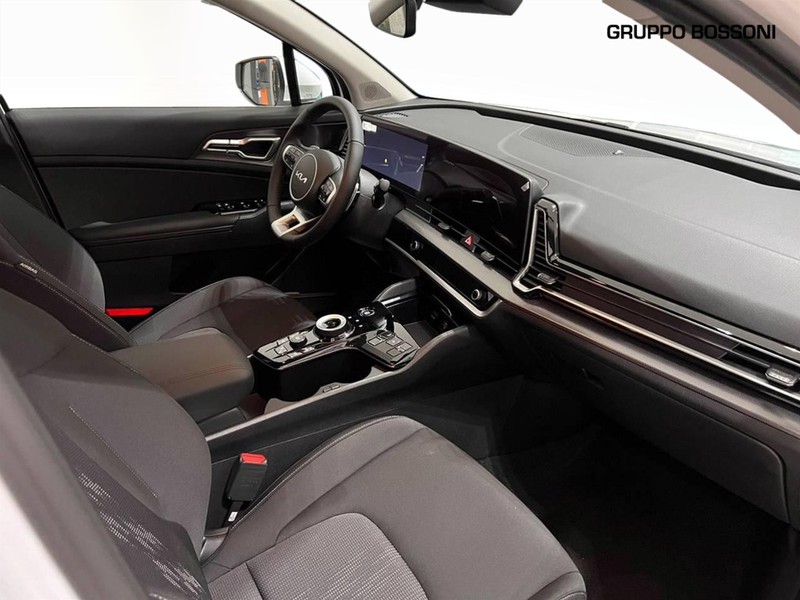7 - Kia Sportage 1.6 t-gdi hev 210cv style at6
