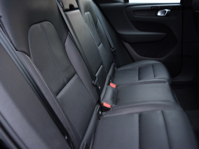 7 - Volvo XC40 1.5 t3 163cv inscription geartronic my21