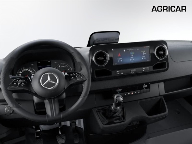 7 - Mercedes Vans Sprinter 317 rwd 2.0 cdi f 37/35