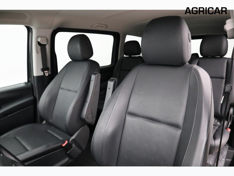 7 - Mercedes Vans Vito 116 cdi long mixto my20
