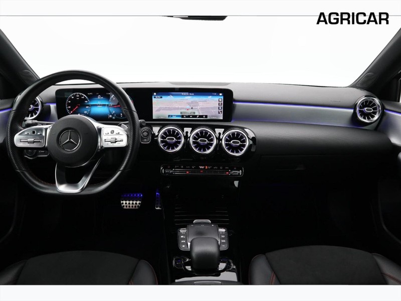13 - Mercedes Classe A 200 d premium 8g-dct