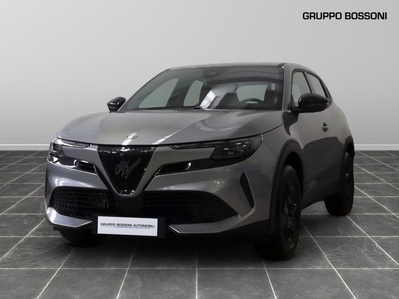 1 - Alfa Romeo Junior 1.2 hybrid 145cv ibrida edct6