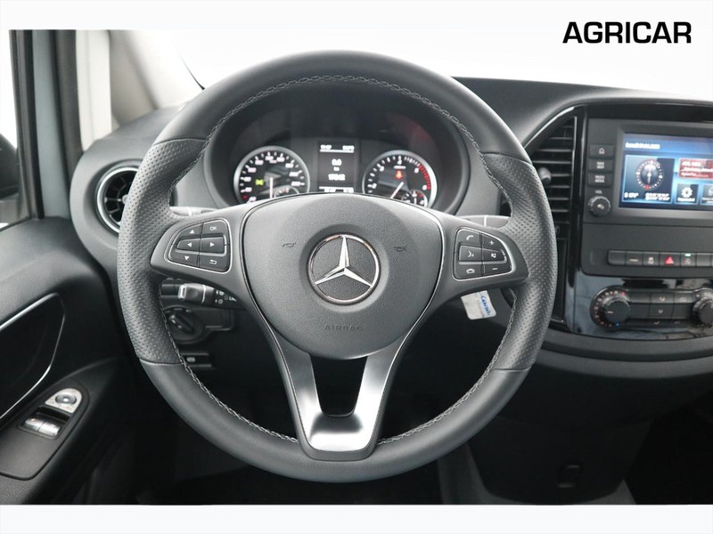 13 - Mercedes Vans Vito 116 cdi long pro auto my20