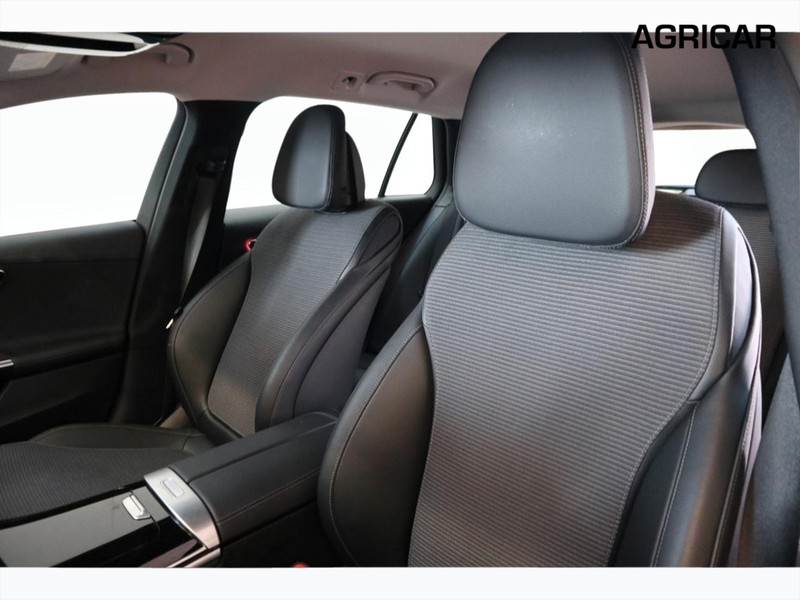 7 - Mercedes Classe C station wagon 200 d mild hybrid advanced 9g-tronic