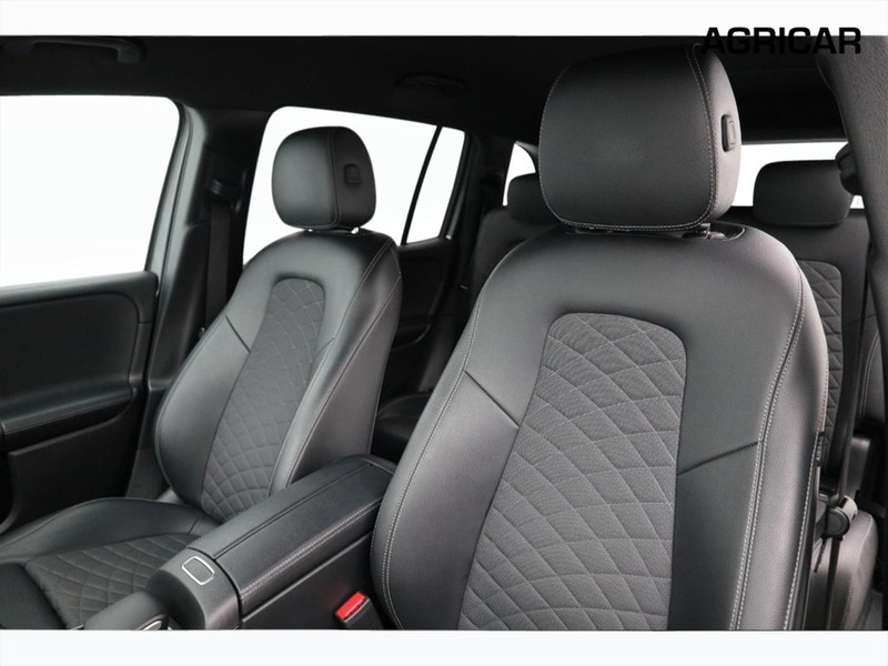 7 - Mercedes GLB 200 sport plus 7g-dct