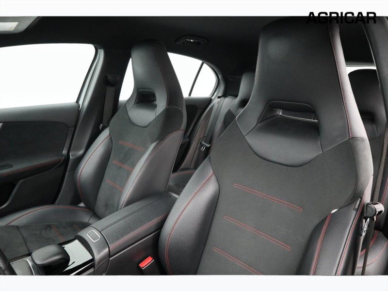 7 - Mercedes Classe A 200 d premium 8g-dct