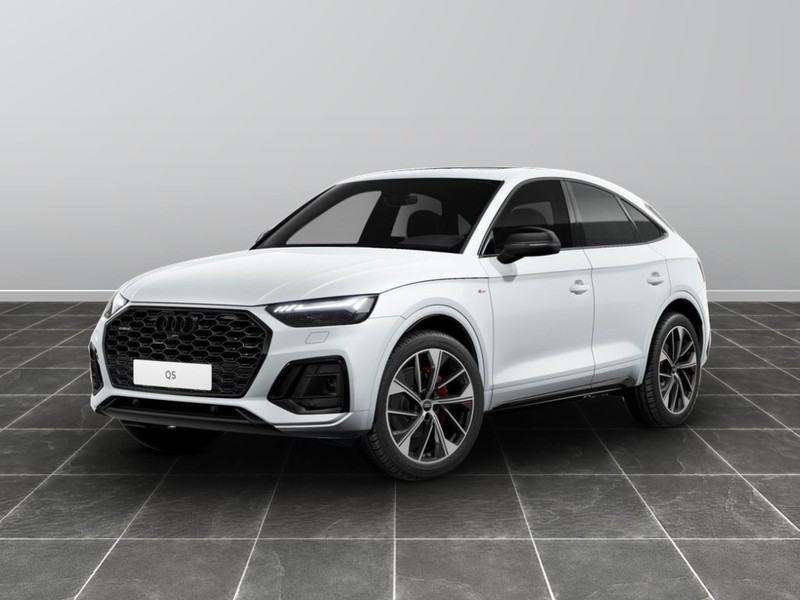 1 - Audi Q5 sportback 40 2.0 tdi mhev 12v s line quattro s tronic