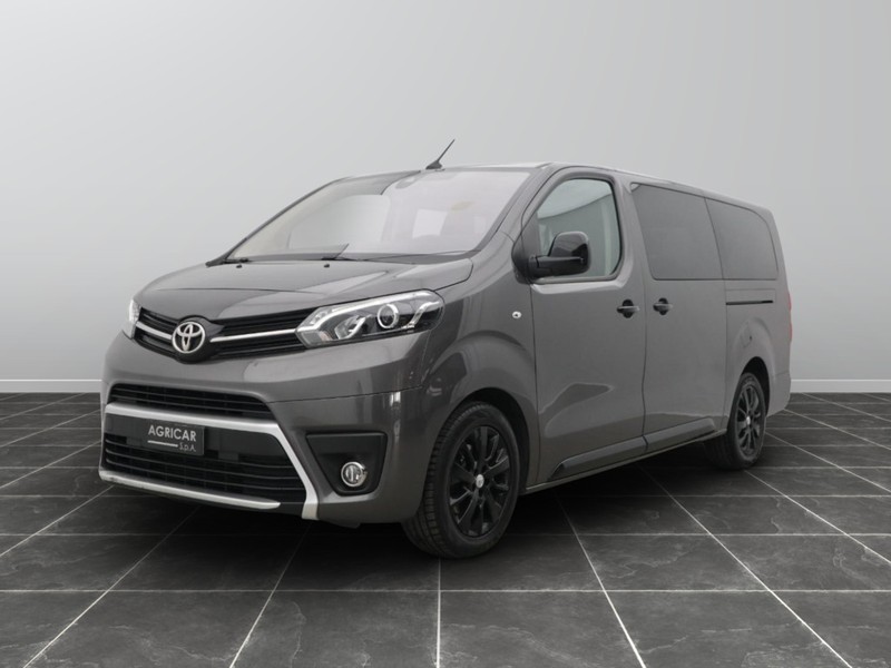 1 - Toyota Proace Verso Toyota 2.0d 180cv s&s black edition