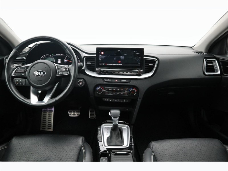 13 - Kia Xceed 1.4 t-gdi 140cv evolution lounge pack 2wd dct