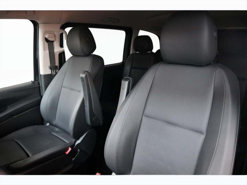 7 - Mercedes Vans Vito mixto 119 cdi compact select 9g-tronic