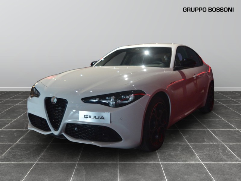 1 - Alfa Romeo Giulia 2.2 turbo 210cv veloce q4 at8