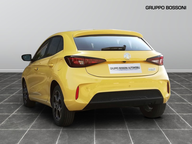 7 - Mg MG3 1.5 hybrid+ luxury