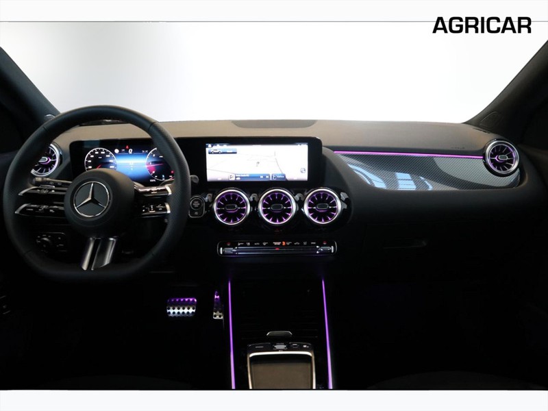 13 - Mercedes GLA 200 d amg line advanced plus 8g-dct