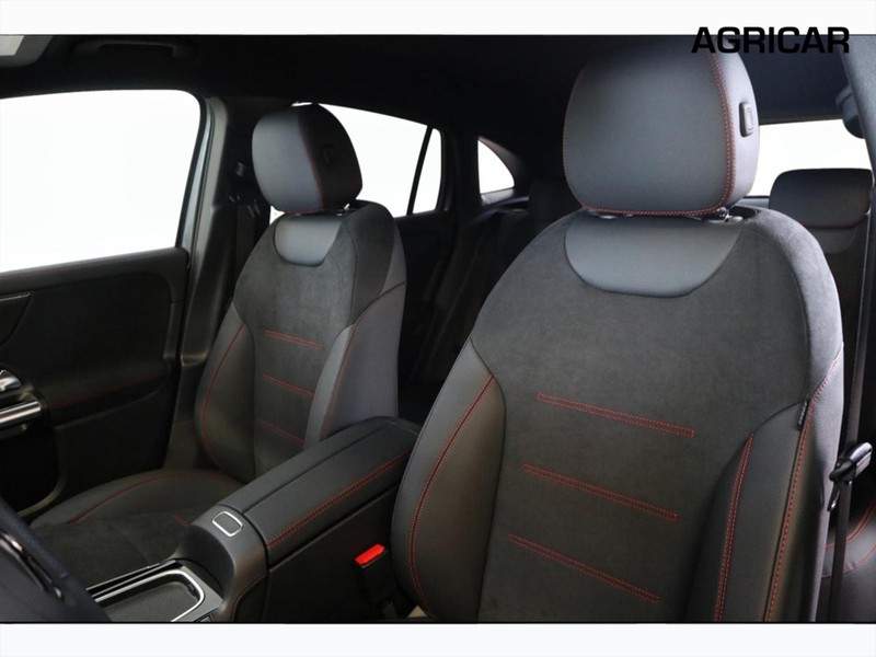 7 - Mercedes GLA 250 e plug-in-hybrid amg line premium 8g-dct