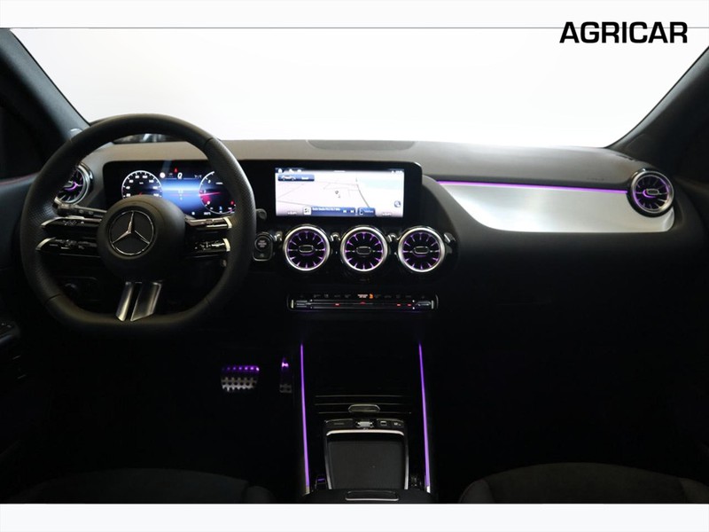 13 - Mercedes GLA 200 d amg line advanced plus 8g-dct