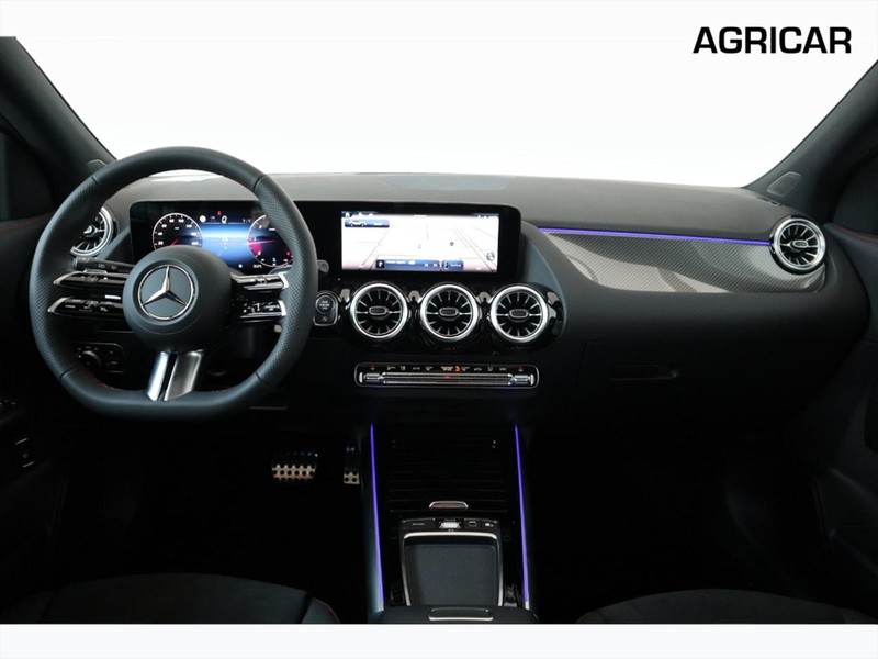 13 - Mercedes GLA 200 d amg line advanced plus 8g-dct