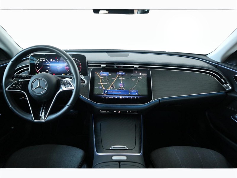 13 - Mercedes Classe E station wagon 220 d advanced 9g-tronic