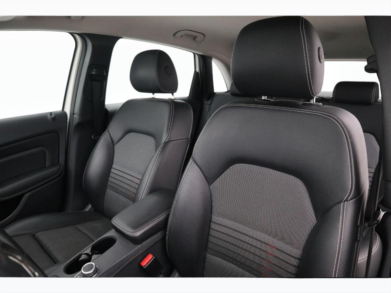 7 - Mercedes Classe B 180 d sport next 7g-dct