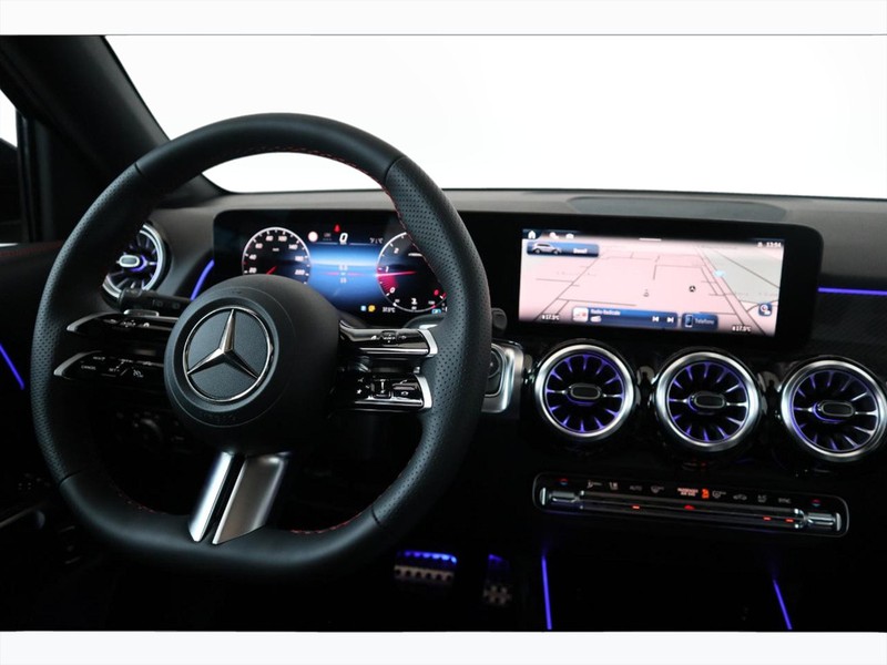 13 - Mercedes GLB 200 d amg line premium 4matic 8g-dct