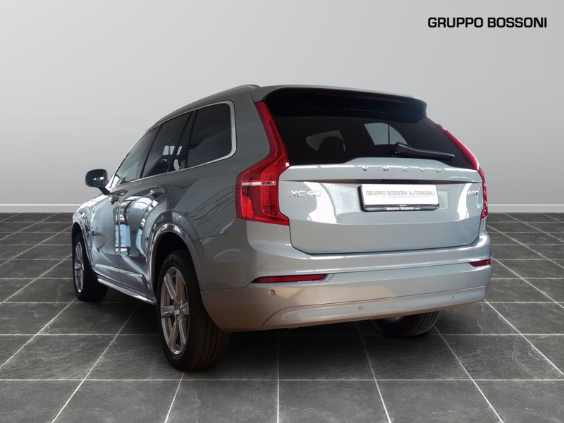 7 - Volvo XC90 2.0 b5 core awd automatico 7p.ti