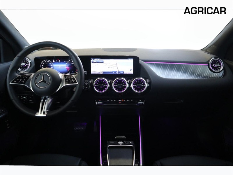 13 - Mercedes GLA 200 d progressive advanced plus 8g-dct
