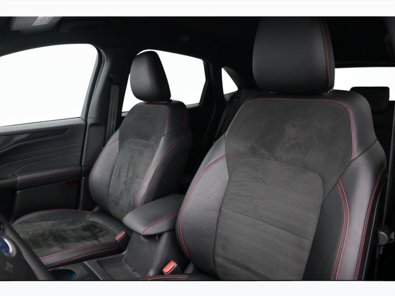 7 - Ford Kuga 2.5 full hybrid 190cv st-line 2wd cvt