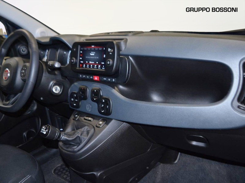 7 - Fiat Panda cross 1.0 firefly hybrid 70cv s&s 5p.ti