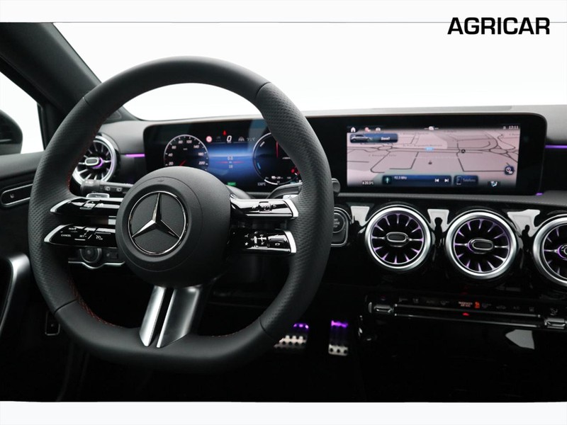 13 - Mercedes Classe A 250 e plug-in-hybrid amg line advanced plus speedshift dct amg 8g