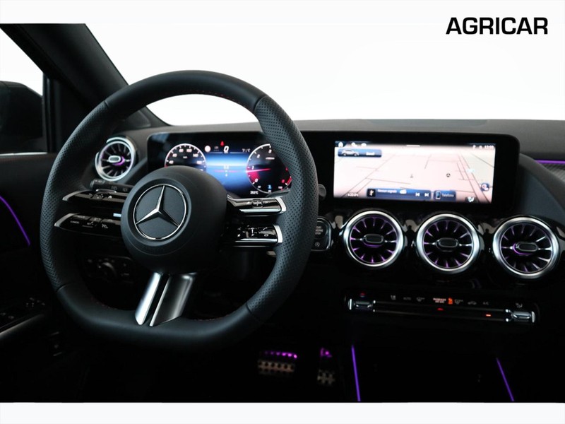 13 - Mercedes GLA 200 d amg line advanced plus 8g-dct