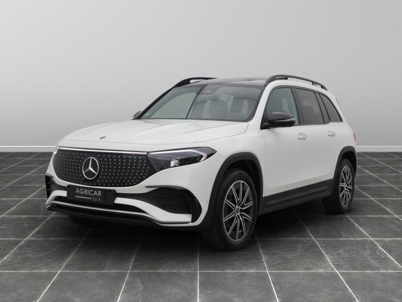 1 - Mercedes EQB 250+ amg line premium