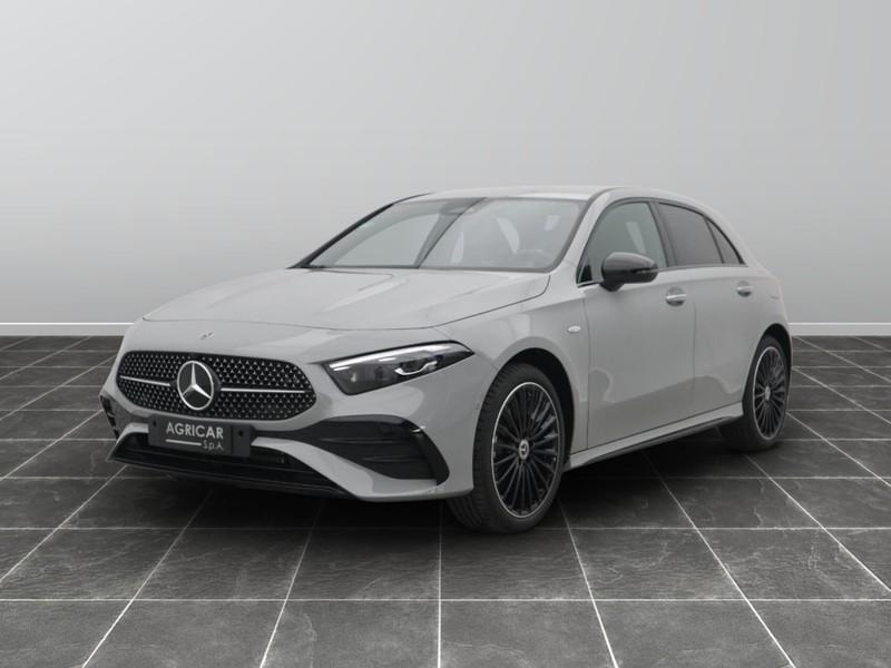 1 - Mercedes Classe A 250 e plug-in-hybrid alpine grey edition speedshift dct amg 8g