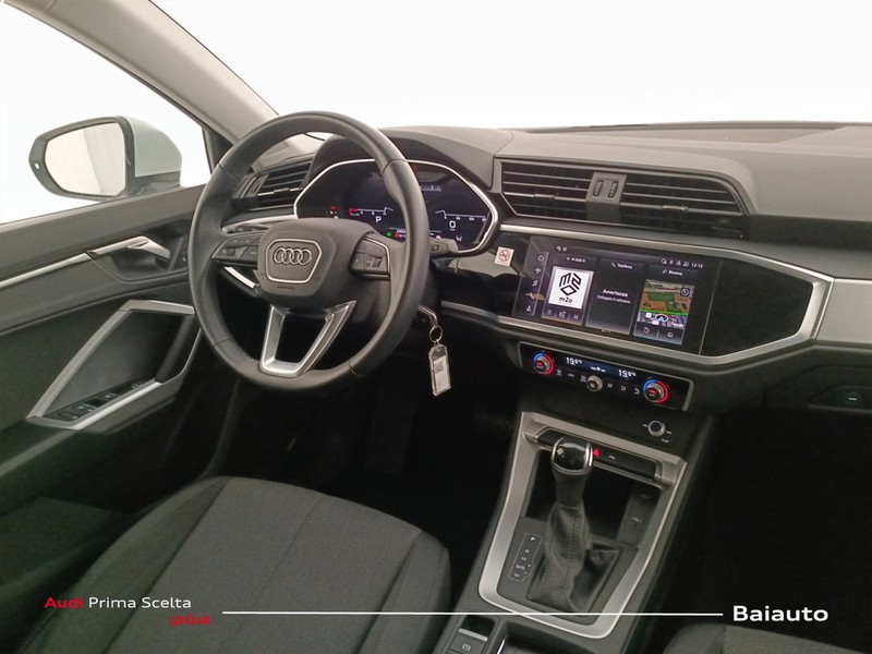 7 - Audi Q3 35 2.0 tdi business advanced s tronic