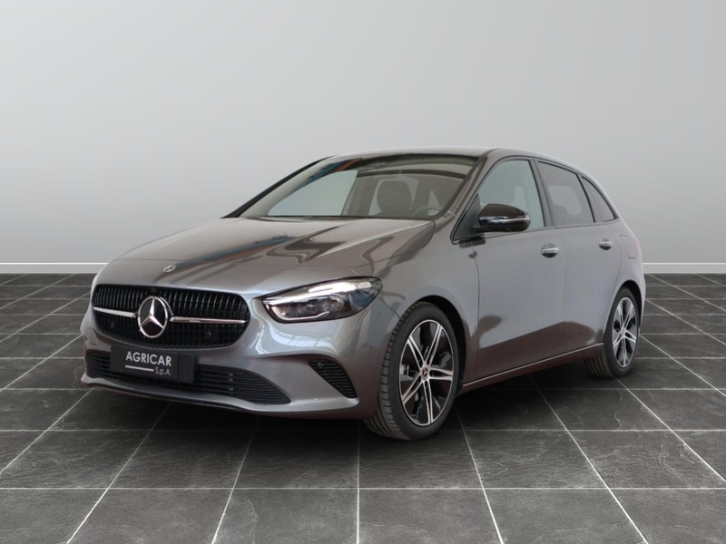1 - Mercedes Classe B 180 d street edition 8g-dct