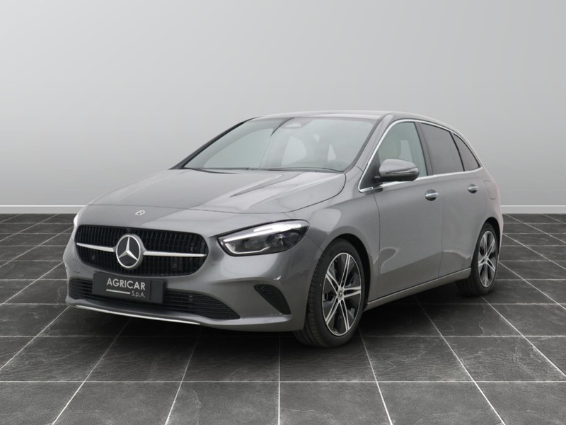 1 - Mercedes Classe B 180 d street edition 8g-dct