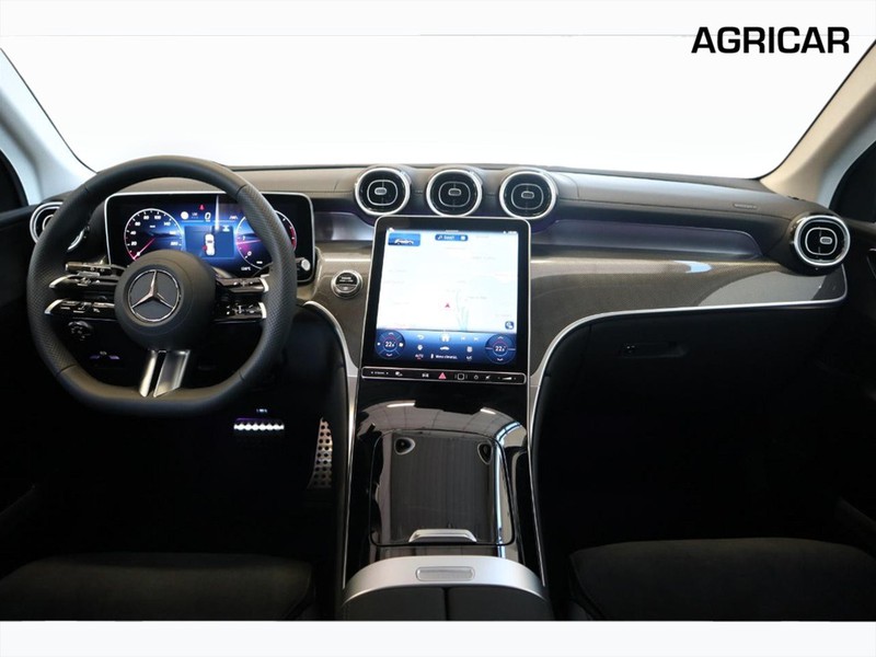 13 - Mercedes GLC suv 220 d amg line advanced 4matic 9g-tronic