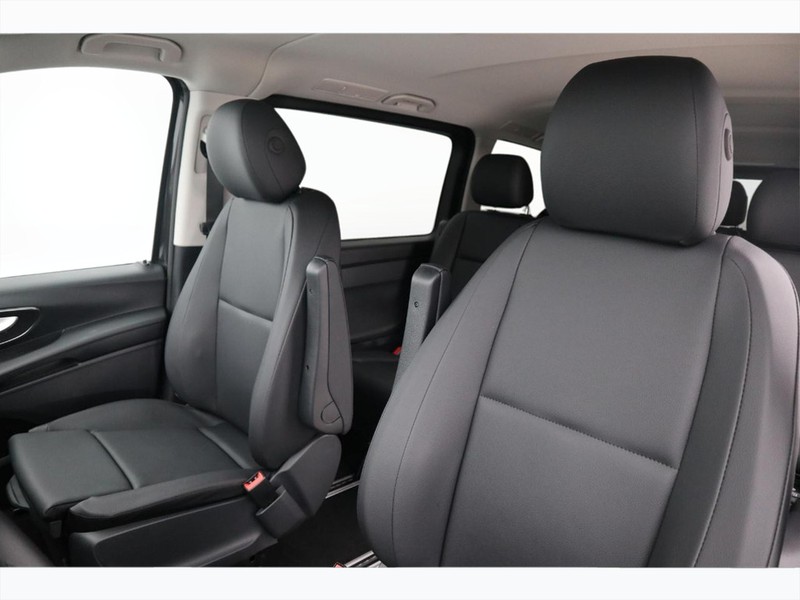 7 - Mercedes Vans Vito 116 cdi long tourer auto my20