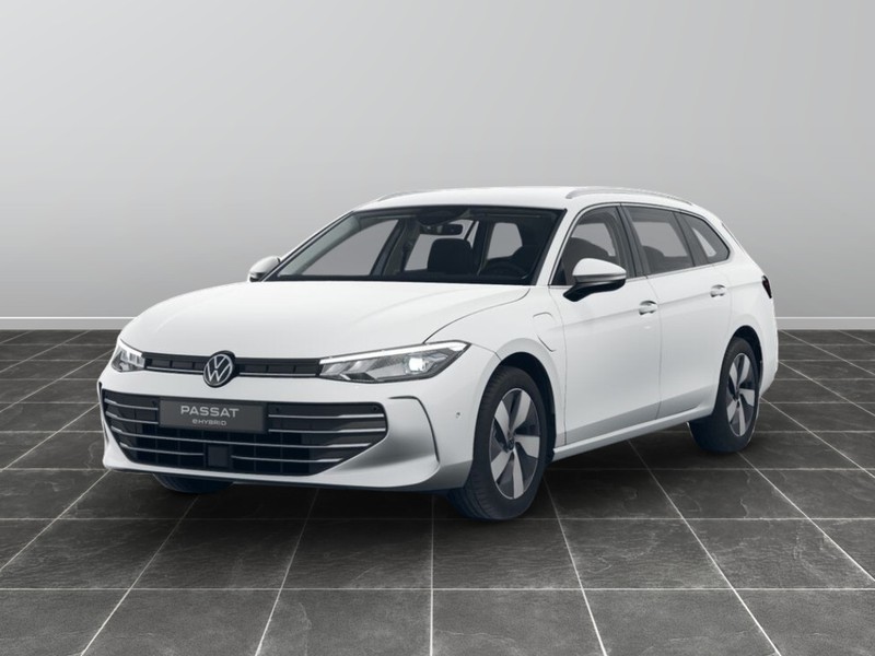 1 - Volkswagen Passat 1.5 tsi ehybrid 204cv business dsg